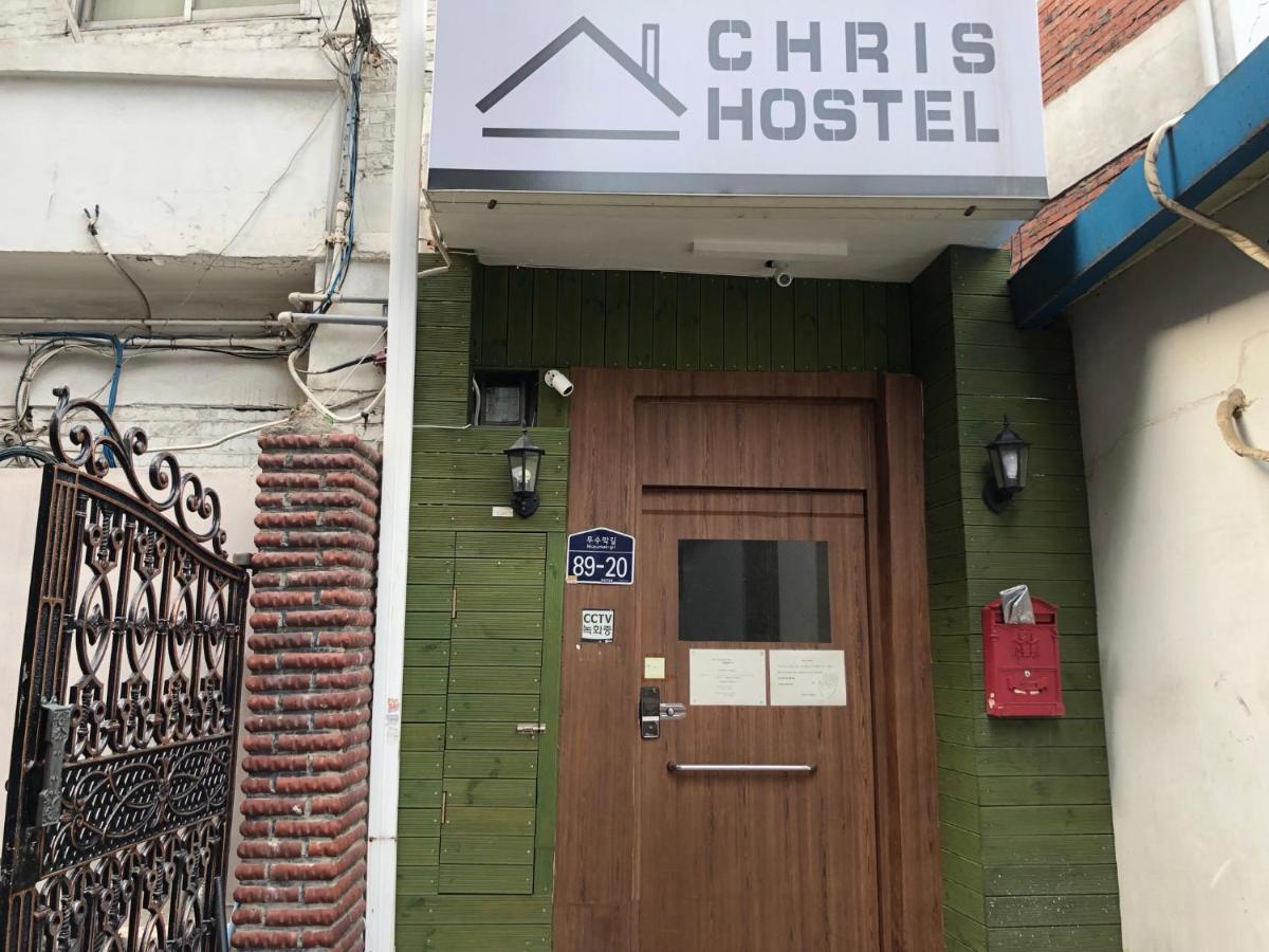 Chris Hostel Seoul Exteriör bild