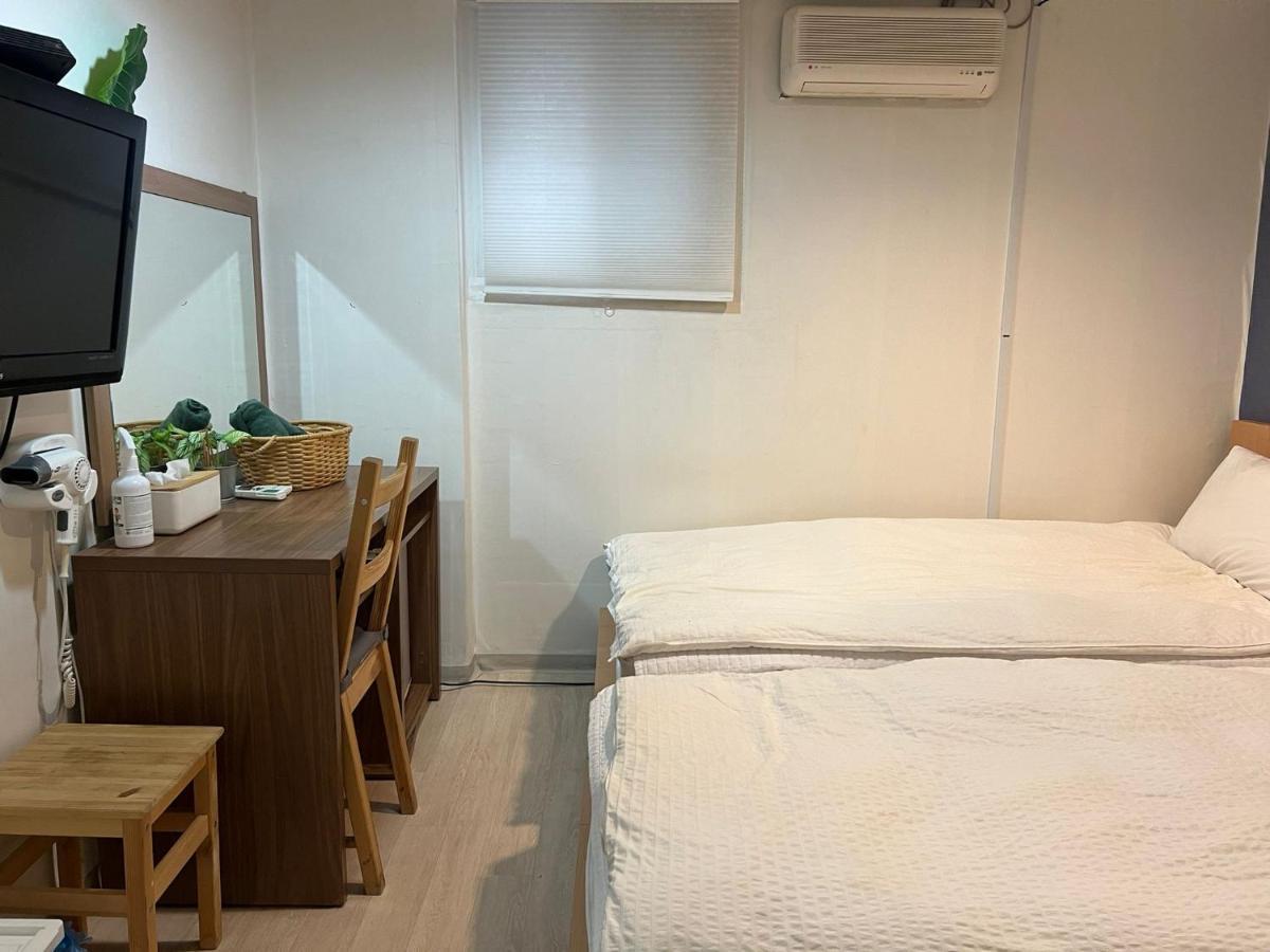Chris Hostel Seoul Exteriör bild